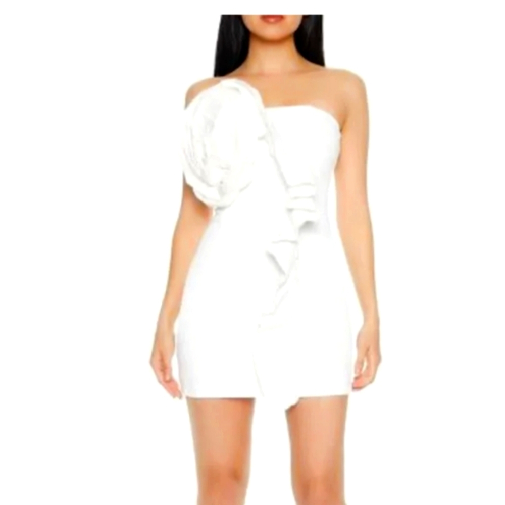 Rosette tube mini dress